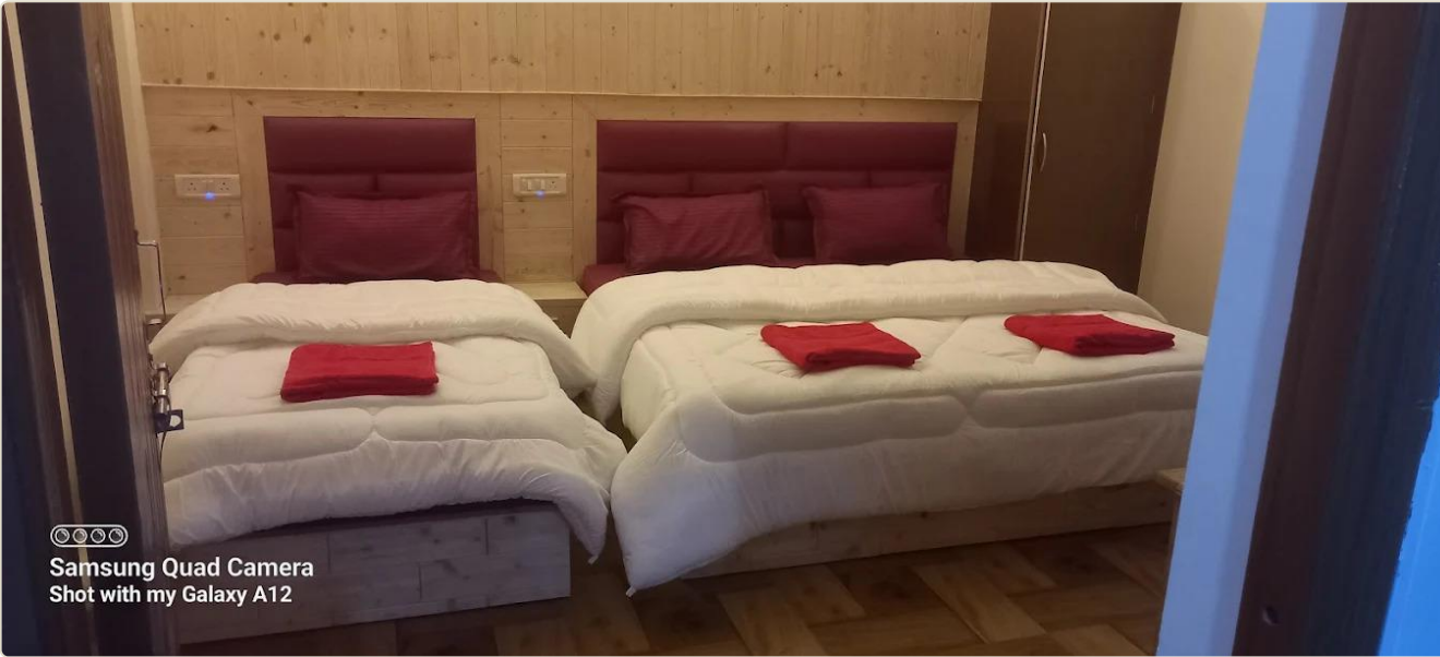 Joshimath / Govindghat stay room
